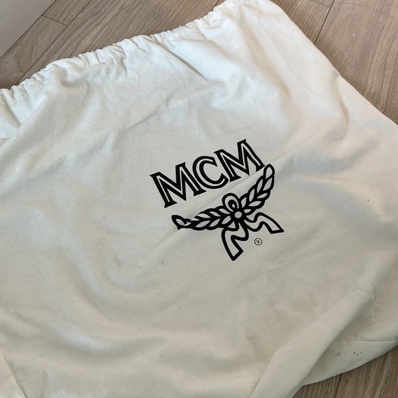 MCM small backpack - Picture 3 of 4